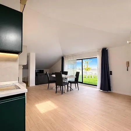 Apartamento The Park Terrace - Huge Outdoor Quite And *